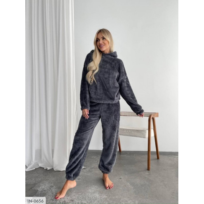 Костюм IN-0656 — жіночий костюм від Odessa Moda