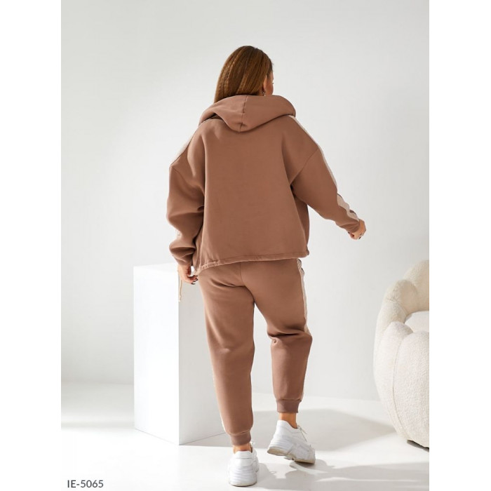 Купити Спортивний костюм IE-5065