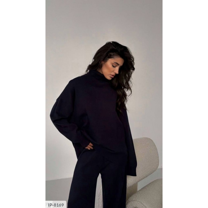 Модні костюми для прогулянок і відпочинку IP-8169 — легкість у кожному русі