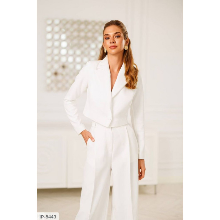 Жіночі костюми IP-8443 — новинки сезону