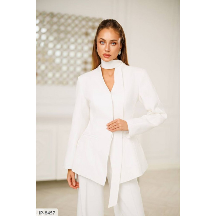 Модні образи IP-8457 — костюми для будь-якої події