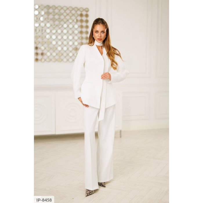 Модні образи IP-8458 — костюми для будь-якої події