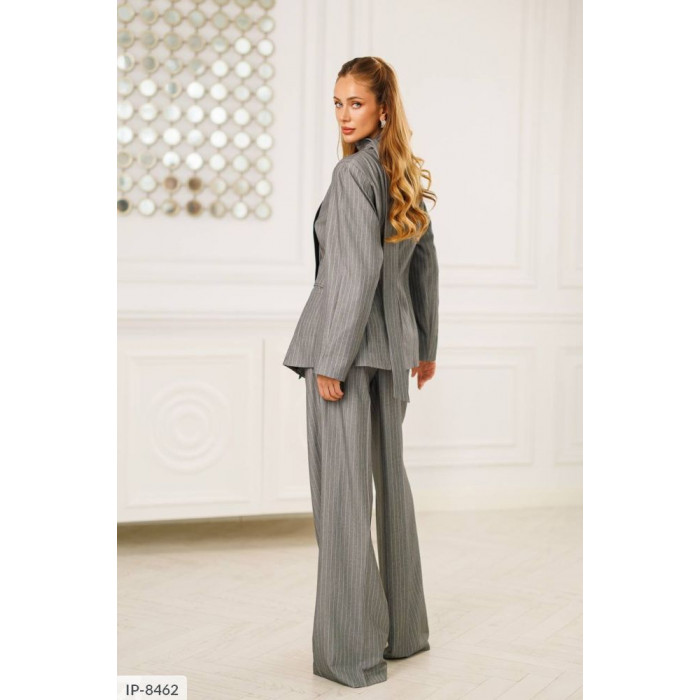 Костюми 2025 IP-8462 — трендові фасони