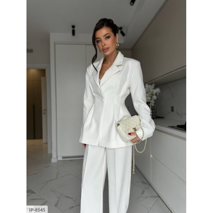 Модні костюми IP-8545 — будь у тренді цього сезону