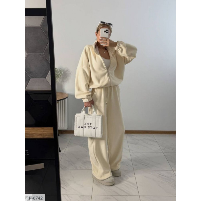 Прогулянкові костюми IP-8742 — комфорт і стиль кожного дня