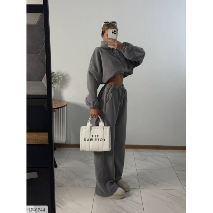 Модні прогулянкові костюми IP-8744 — створені для твого комфорту