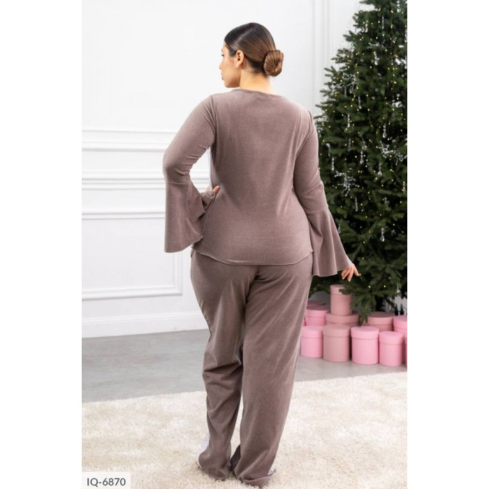 Жіночі піжами IQ-6870 — краса у кожній деталі
