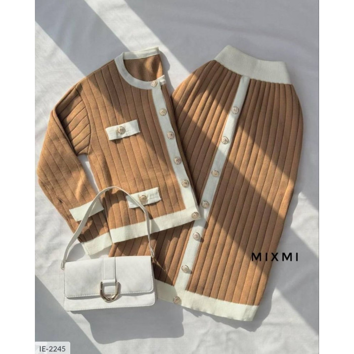 Купити Костюм IE-2245