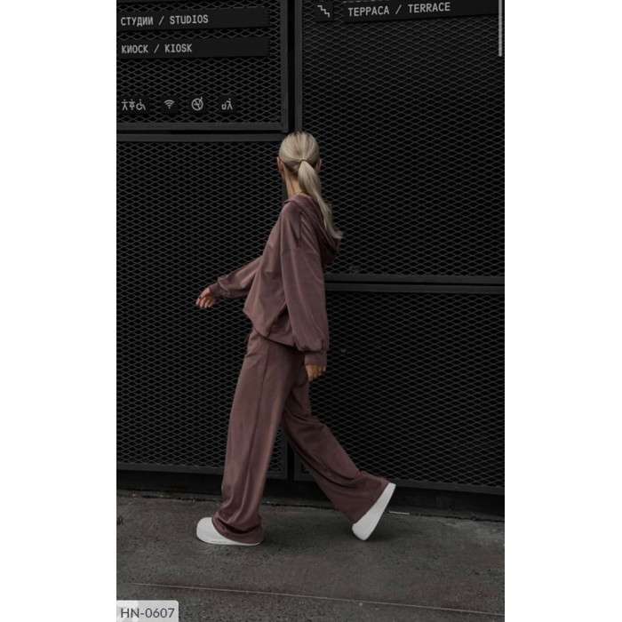 Жіночі прогулянкові костюми HN-0607 — новинки сезону