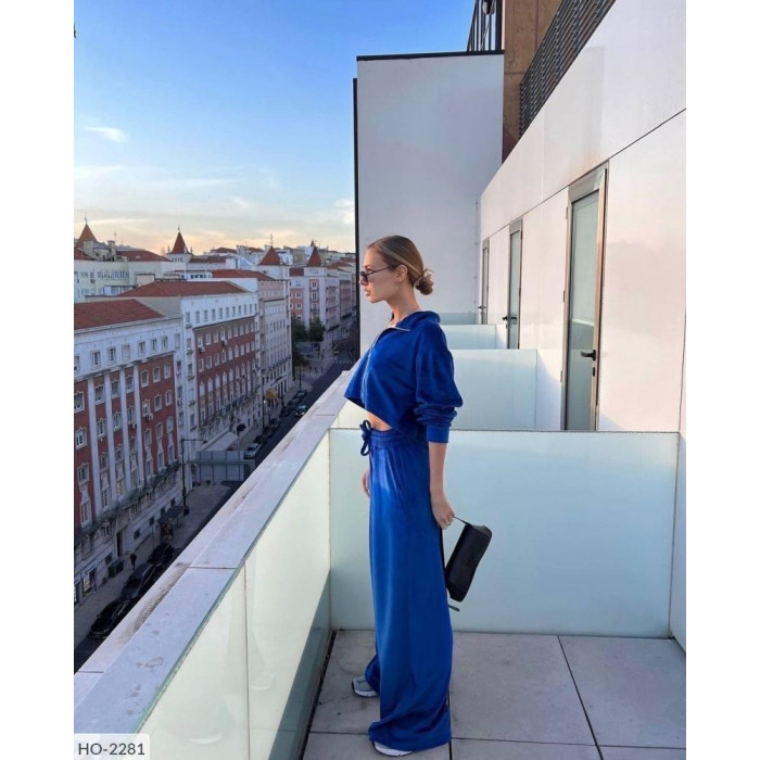 Модні костюми для прогулянок і відпочинку HO-2281