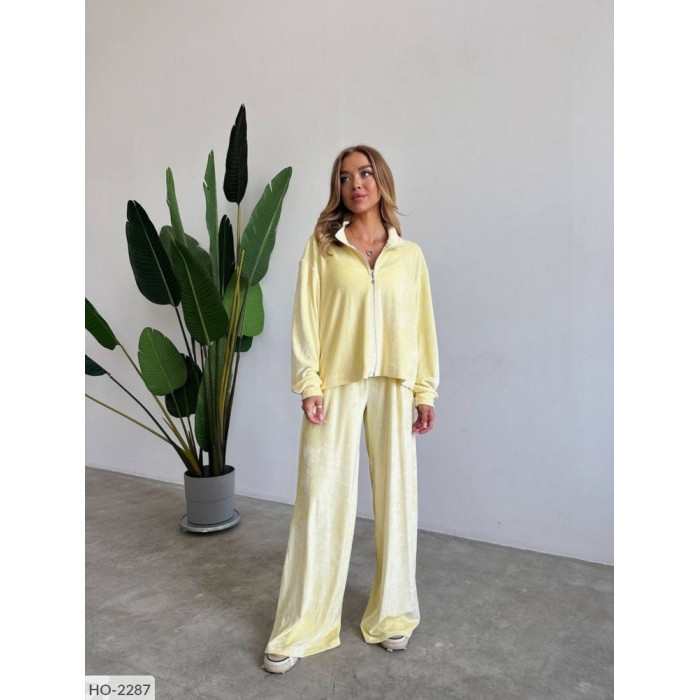 Модні костюми для прогулянок і відпочинку HO-2287