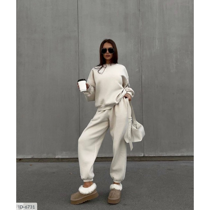 Жіночі костюми Odessa Moda ID-6731 — стиль і впевненість