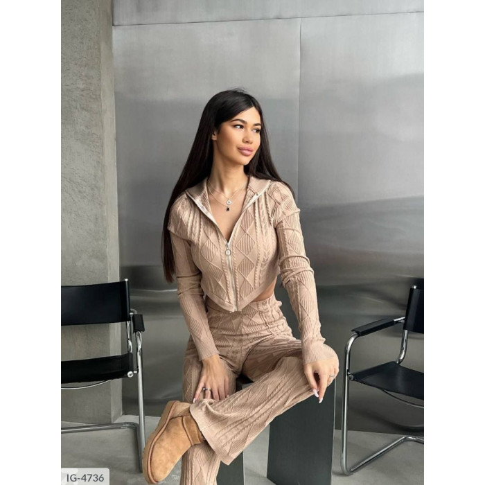 Костюми IG-4736 — практичність і мода