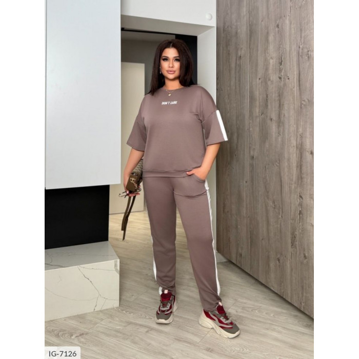 Модні костюми XL+ IG-7126 — гармонія стилю і практичності