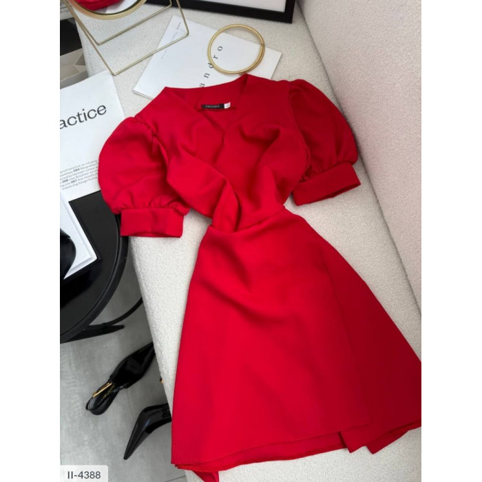 Елегантні сукні для сучасних жінок II-4388 — виглядай розкішно