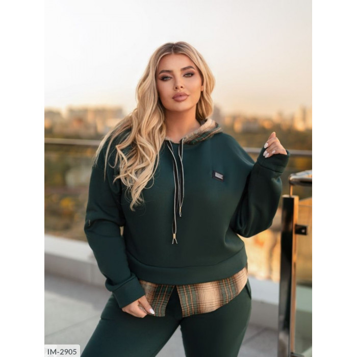 Жіночі прогулянкові костюми IM-2905 — елегантність у кожному русі