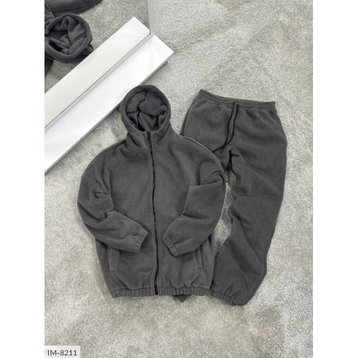 Костюми IM-8211 — мода без компромісів