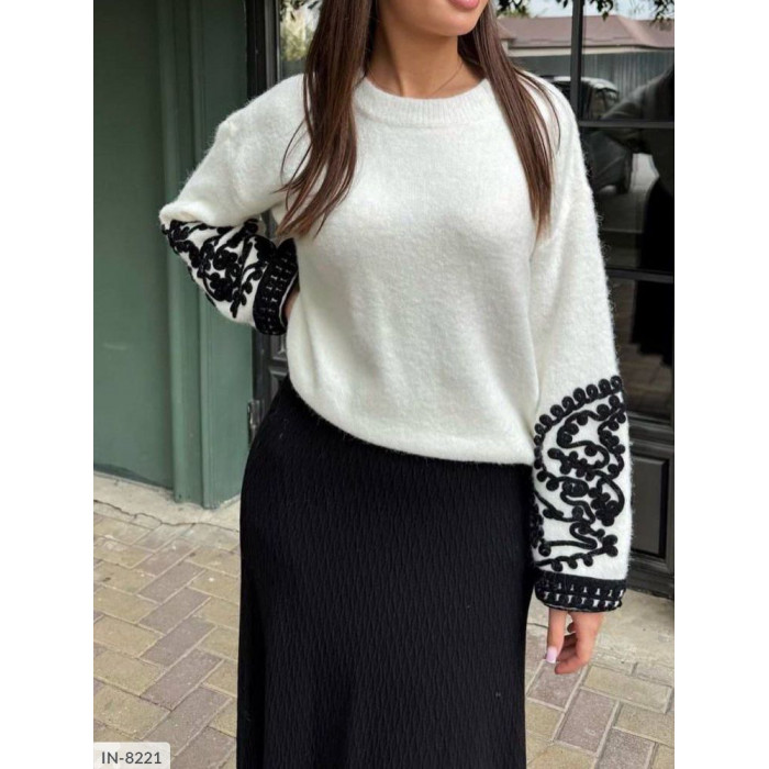 Светри жіночі IN-8221 — практичність і шарм