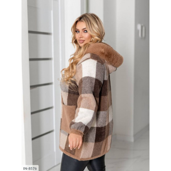 Верхній одяг великого розміру IN-8576 — тепло і стиль
