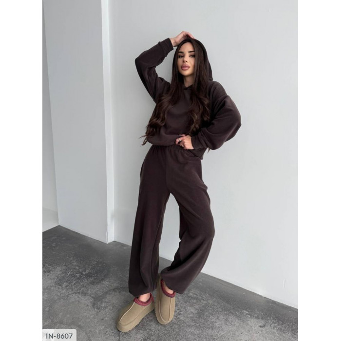 Модні костюми великого розміру IN-8607 — легкість і краса