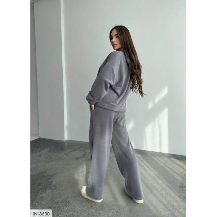 Модні костюми для прогулянок і відпочинку IN-8630