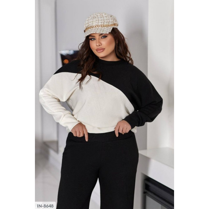 Жіночі прогулянкові костюми IN-8648 — елегантність у кожному русі