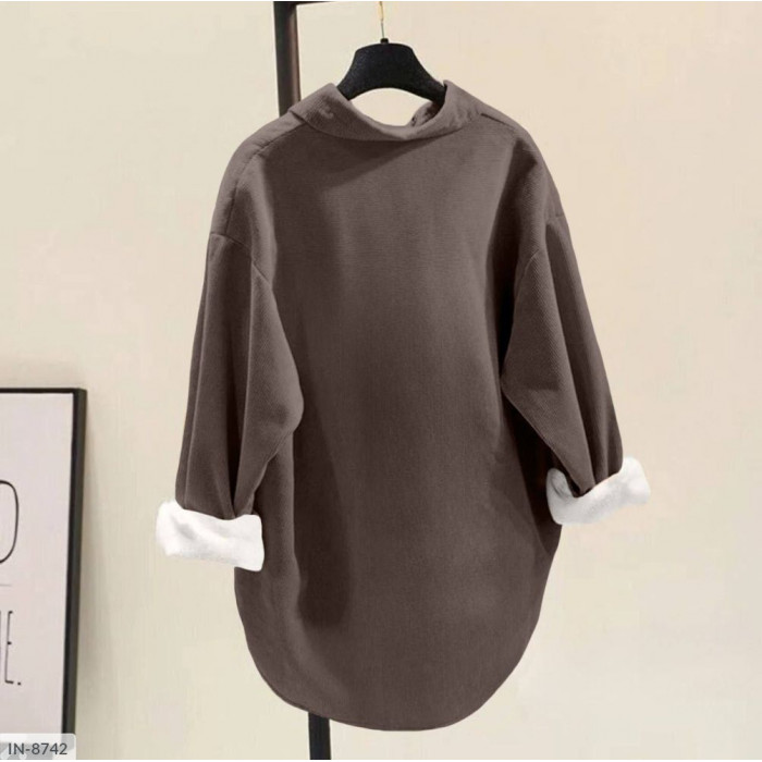 Модні сорочки і блузки великого розміру IN-8742 — елегантність і комфорт