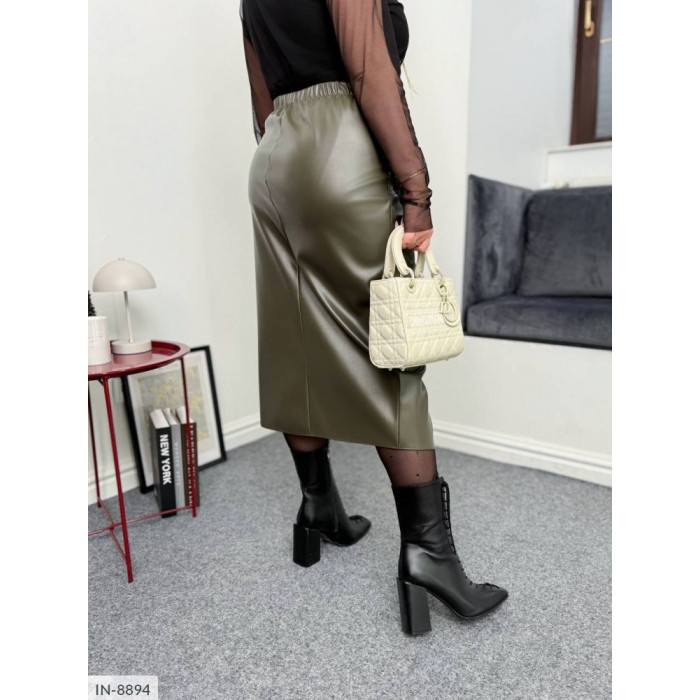 Модні спідниці великого розміру IN-8894 — елегантність і комфорт