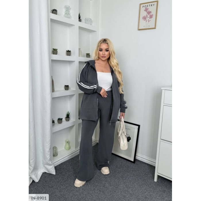 Модні костюми XL+ IN-8901 — гармонія стилю і практичності