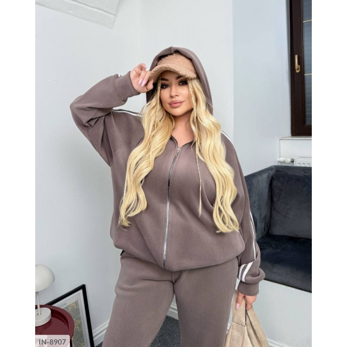Модні прогулянкові костюми великого розміру IN-8907 — комфорт і стиль