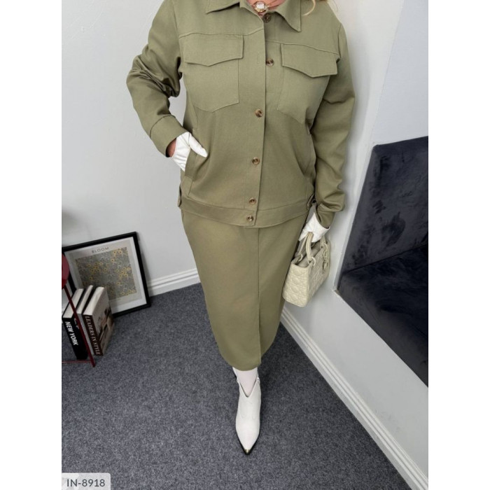 Модні костюми великого розміру IN-8918 — стиль і комфорт