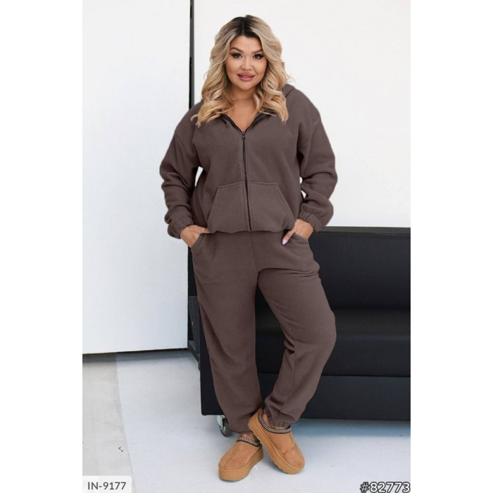 Костюми Plus Size IN-9177 — зручність і впевненість