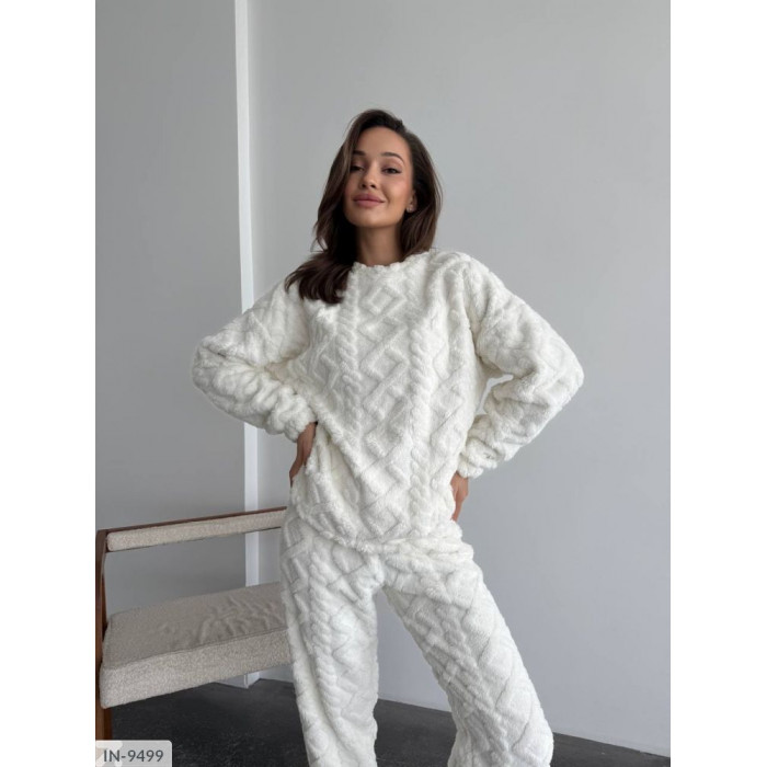 Домашній одяг для жінок IN-9499 — практичність і краса