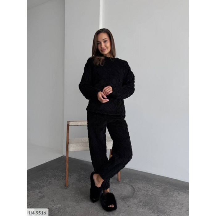 Піжами та халати IN-9516 — ідеальний вибір для відпочинку