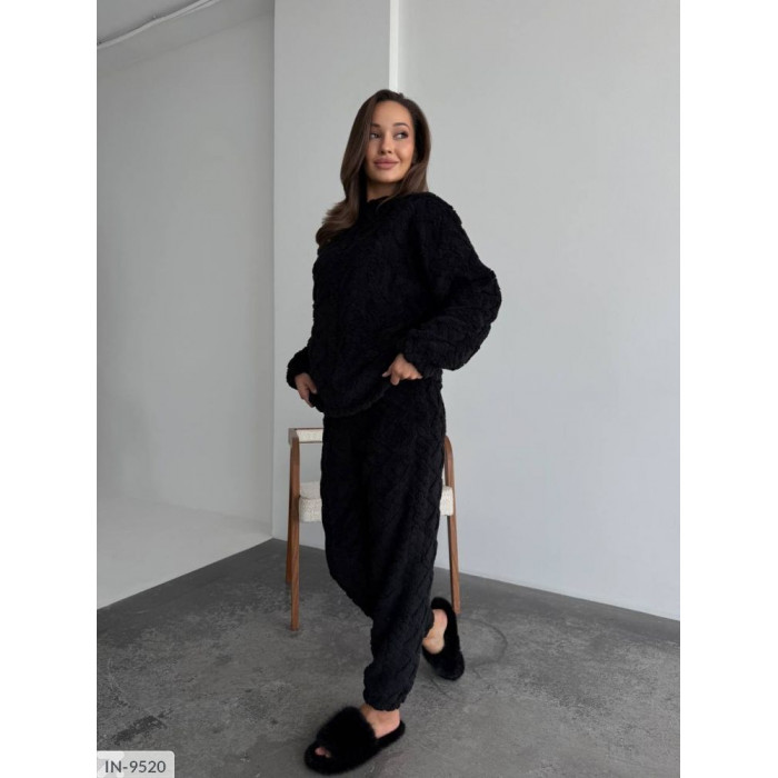 Жіночі піжами IN-9520 — краса у кожній деталі