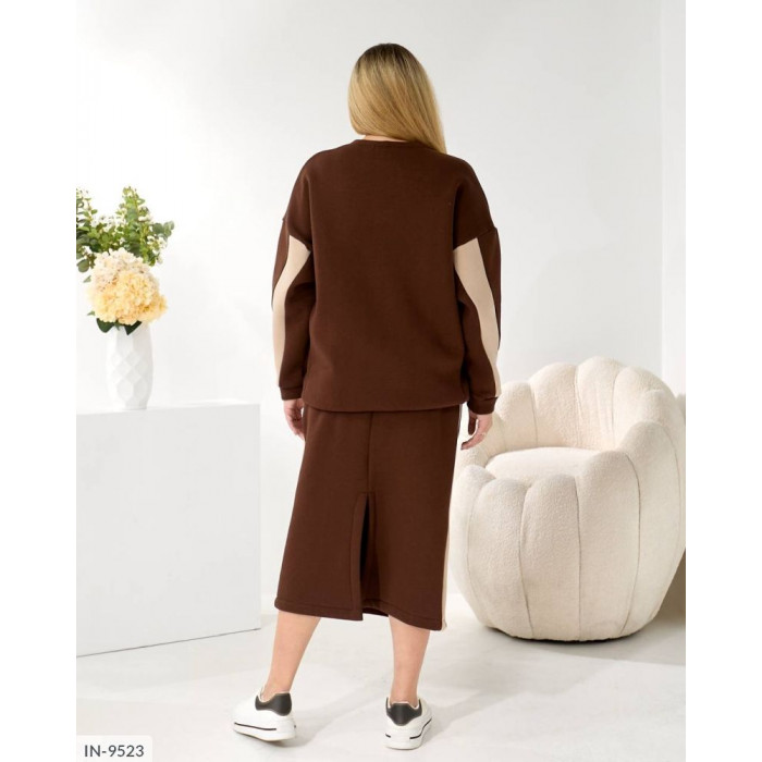 Костюми великого розміру IN-9523 — сучасна класика