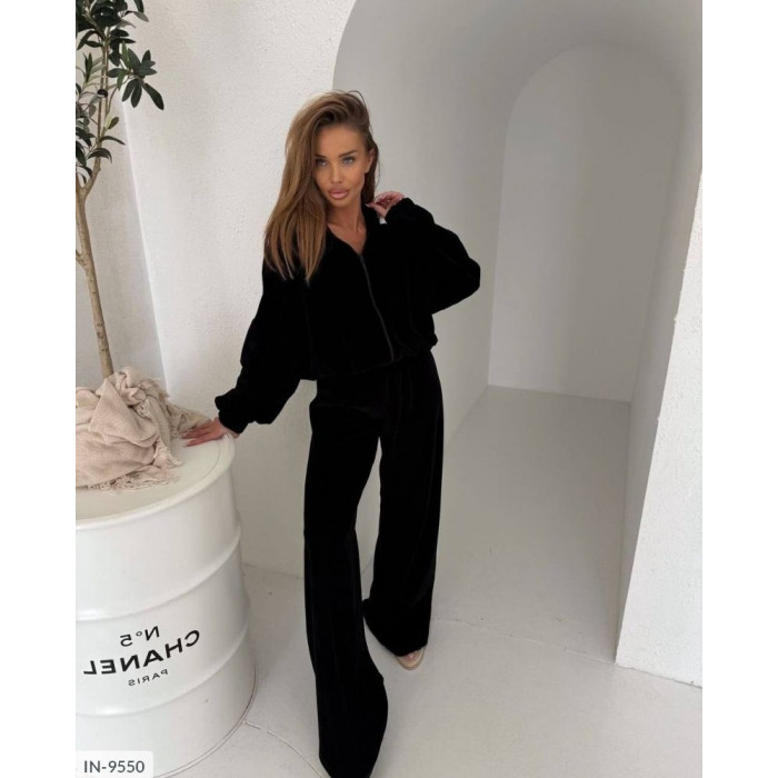 Жіночі прогулянкові костюми IN-9550 — новинки сезону