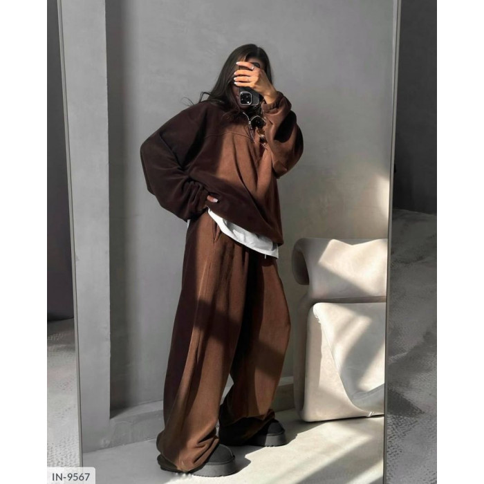 Модні костюми для прогулянок і відпочинку IN-9567