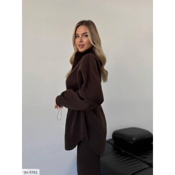 Светри жіночі IN-9781 — практичність і шарм