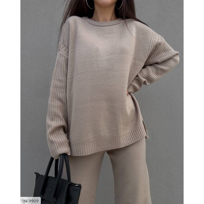 Костюми 2025 IN-9909 — трендові фасони