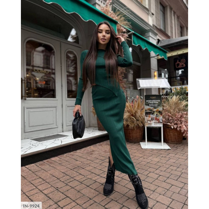 Жіночі костюми IN-9924 — сучасний дизайн і комфорт