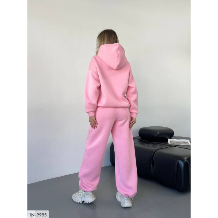 Жіночі костюми Odessa Moda IN-9985 — стиль і впевненість