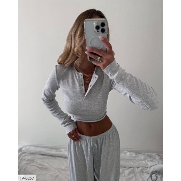 Жіночі прогулянкові костюми IP-0257 — новинки сезону