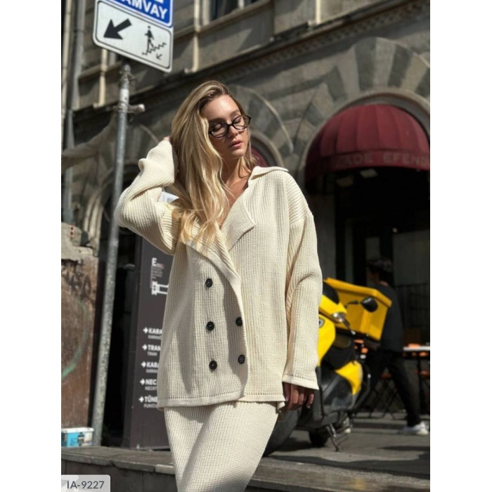 Костюм IA-9227 — жіночий костюм від Odessa Moda