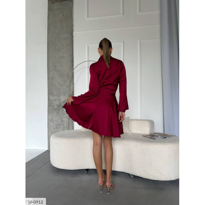 Костюм IJ-0912 — жіночий костюм від Odessa Moda