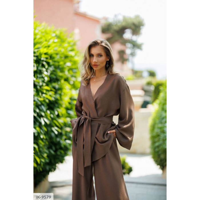 Костюм IK-9579 — жіночий костюм від Odessa Moda