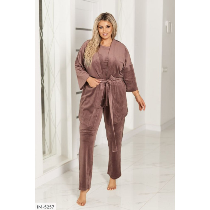 Домашній костюм IM-5257 — жіночий халат від Odessa Moda Домашній костюм IM-5257 — жіночий халат від Odessa Moda