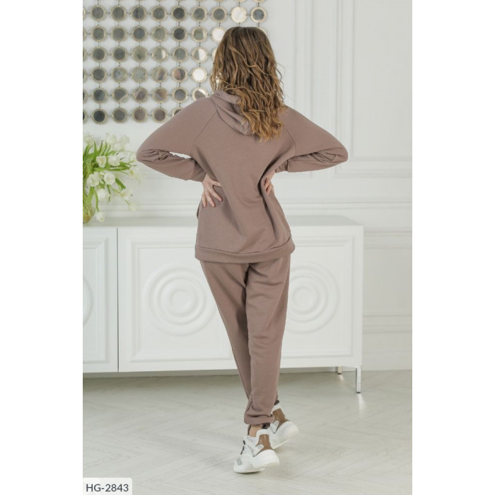 Стильні жіночі костюми HG-2843 — зручність і шарм