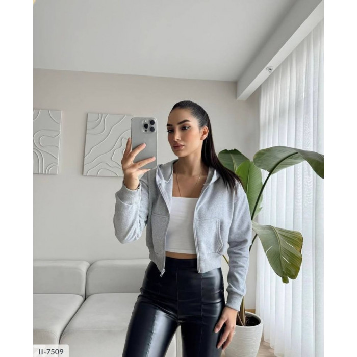 Куртки та пальта II-7509 — будь у тренді