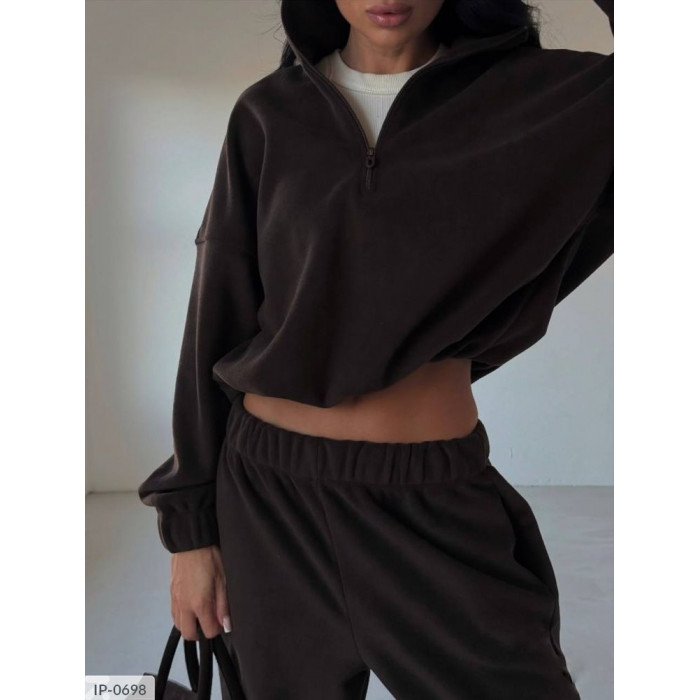 Стильні жіночі костюми IP-0698 — зручність і шарм